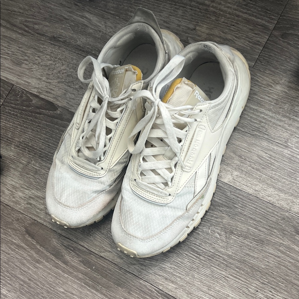 Reebok Women's Cream and White Sneakers